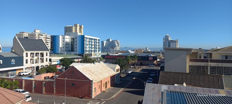 2 Bedroom Property for Sale in Strand Central Western Cape